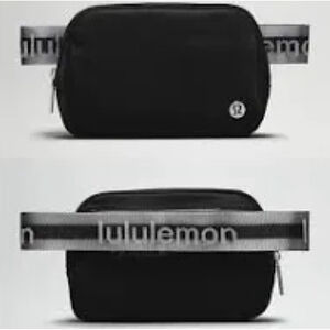 Lululemon | Everywhere Belt Bag Wordmark | Black / Asphalt Grey | EUC